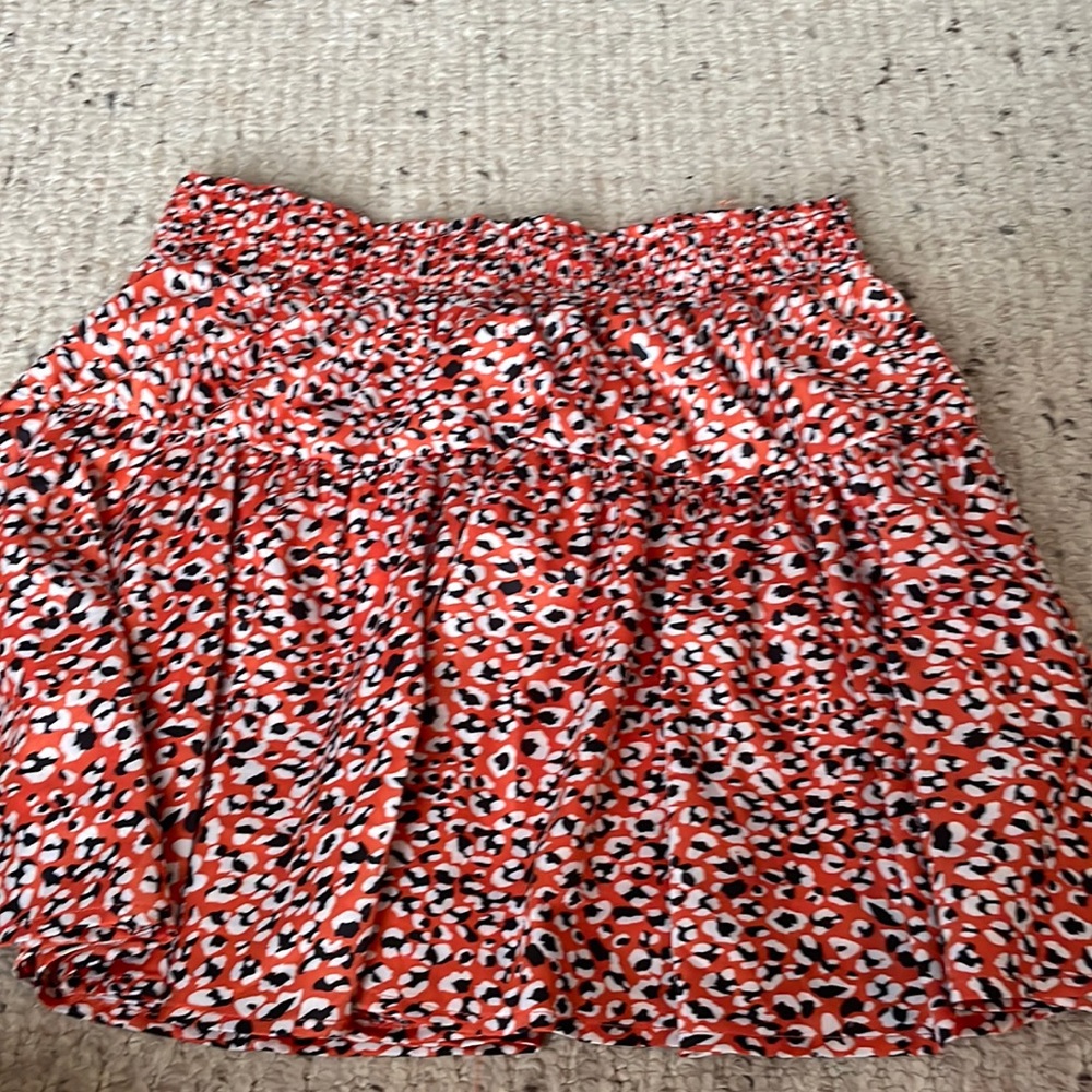 orange black and white skirt size M